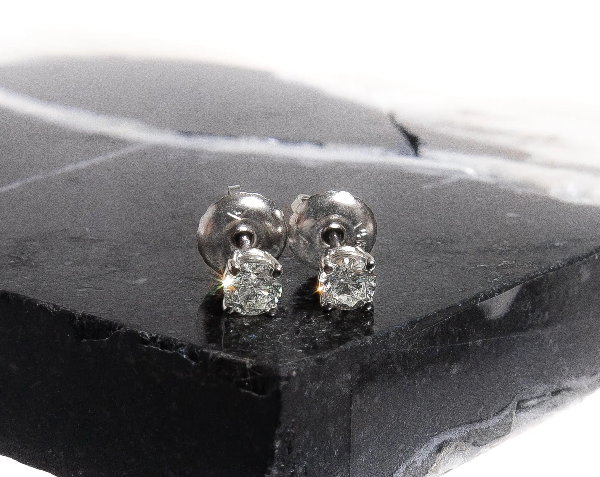 14k Diamond Solitaire Stud Earrings 0.2 ctw