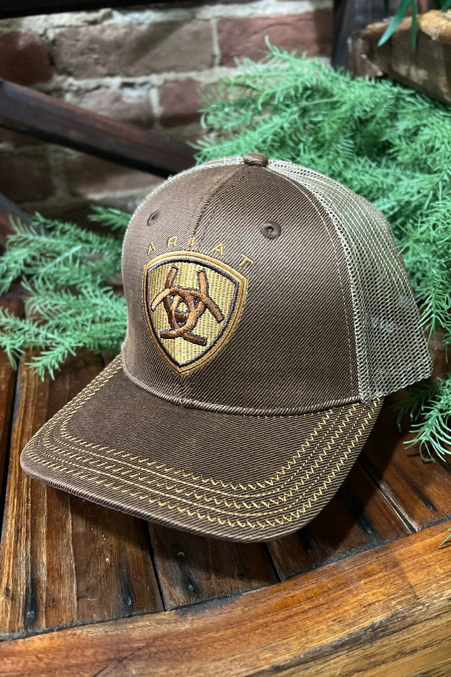 Ariat Men's Brown Mesh Oilskin Cap