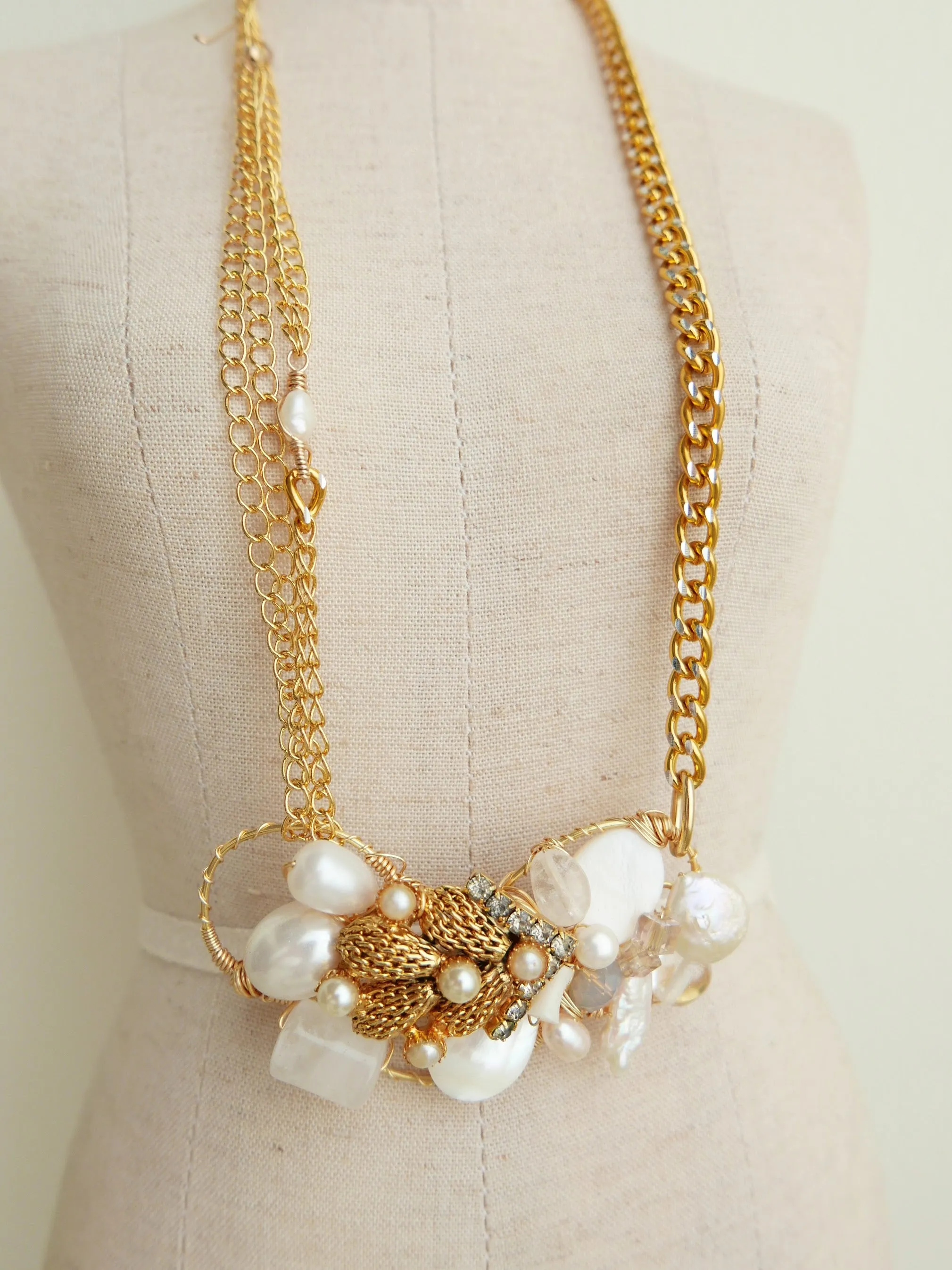 Be Still - Vintage (Necklace)