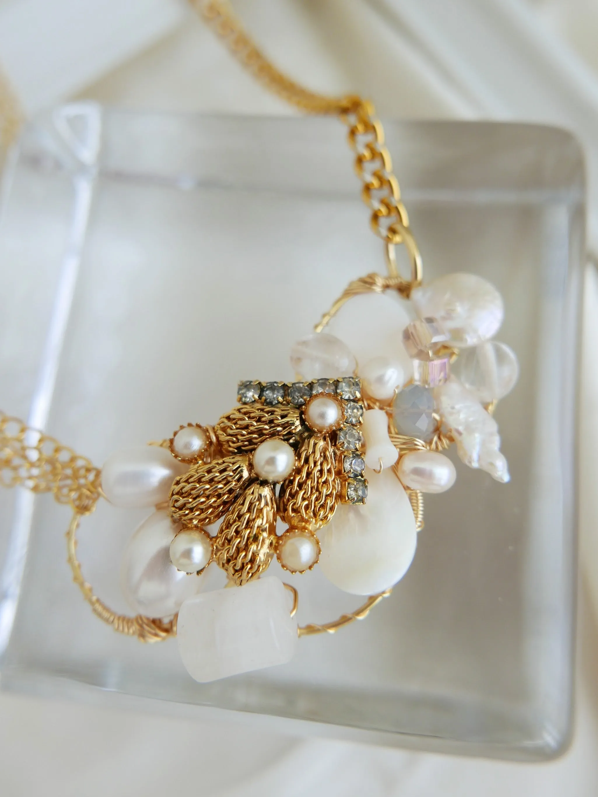 Be Still - Vintage (Necklace)