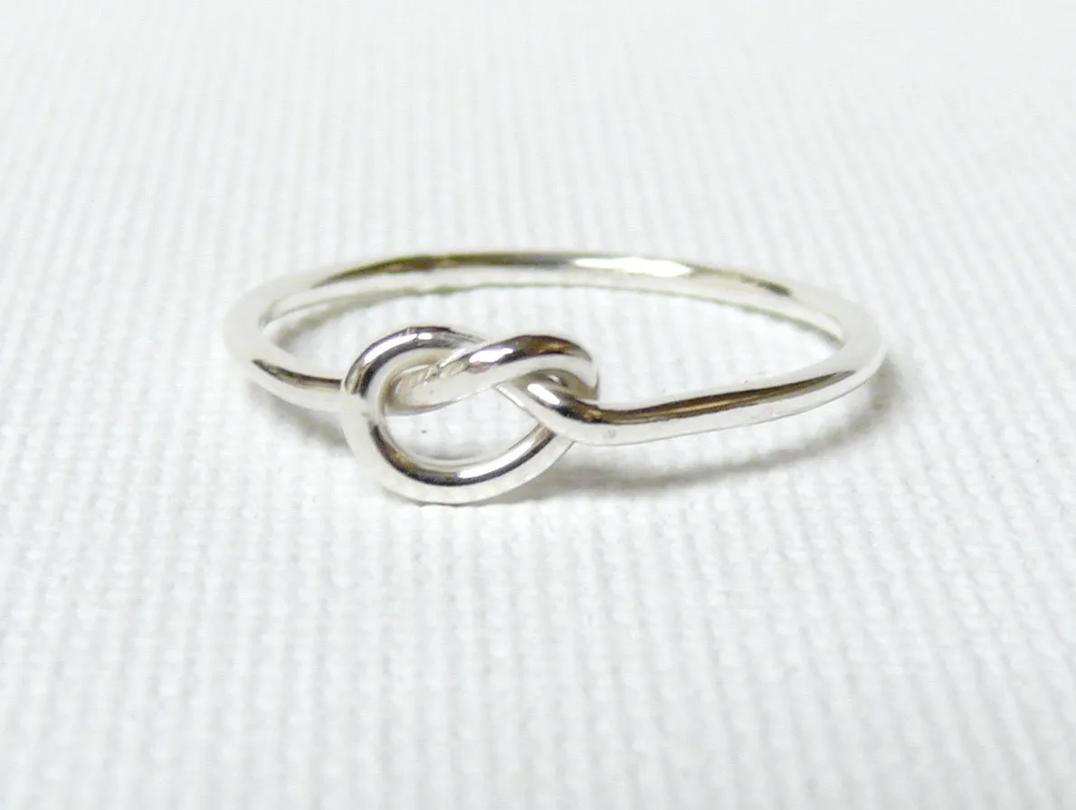 Best friend infinity ring • Sterling silver Tie the knot ring