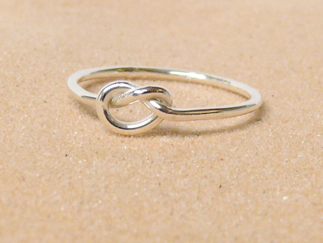 Best friend infinity ring • Sterling silver Tie the knot ring