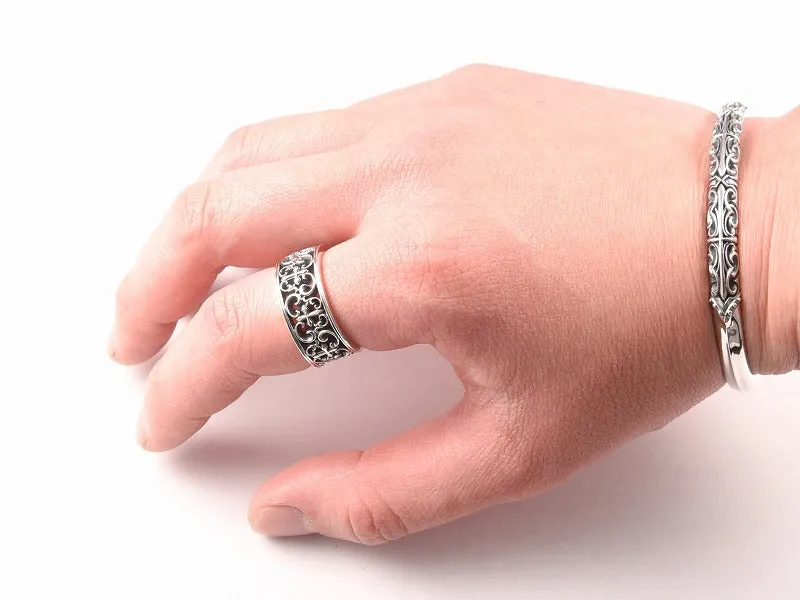 Brilliant Eye Ring