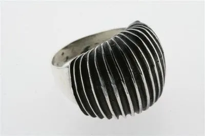 concertina signet ring