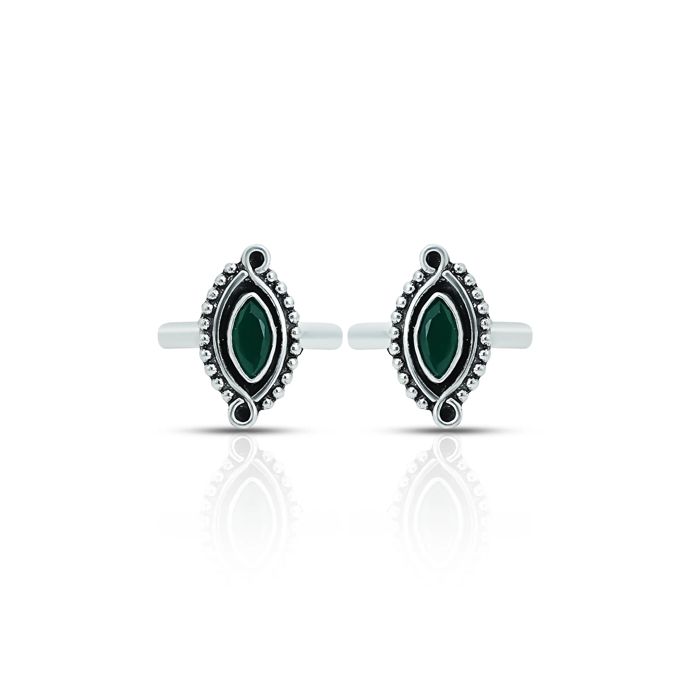Delightful Green Cut Stone Silver Toe Rings
