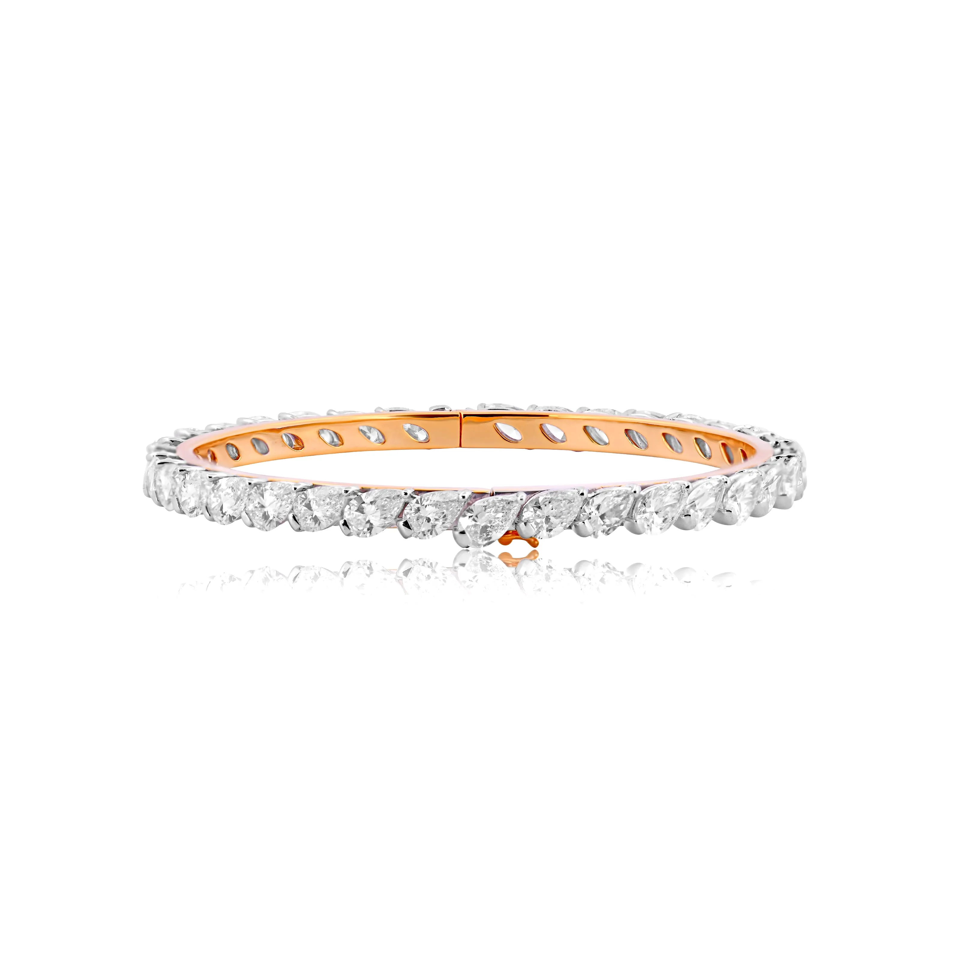Diamond Bangle 14.08cts TW