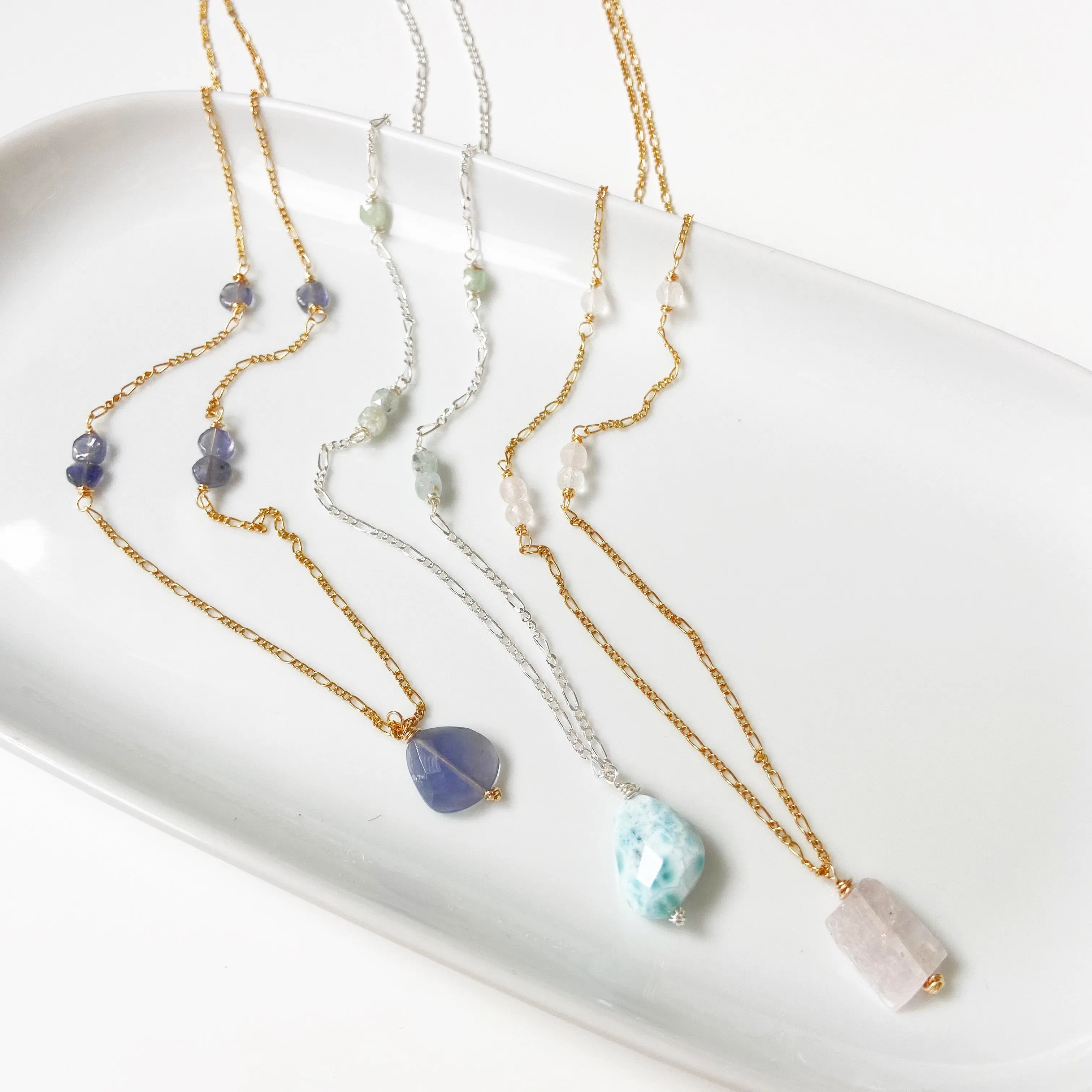 Floating Gemstone Mid Length Necklace (21 inches)
