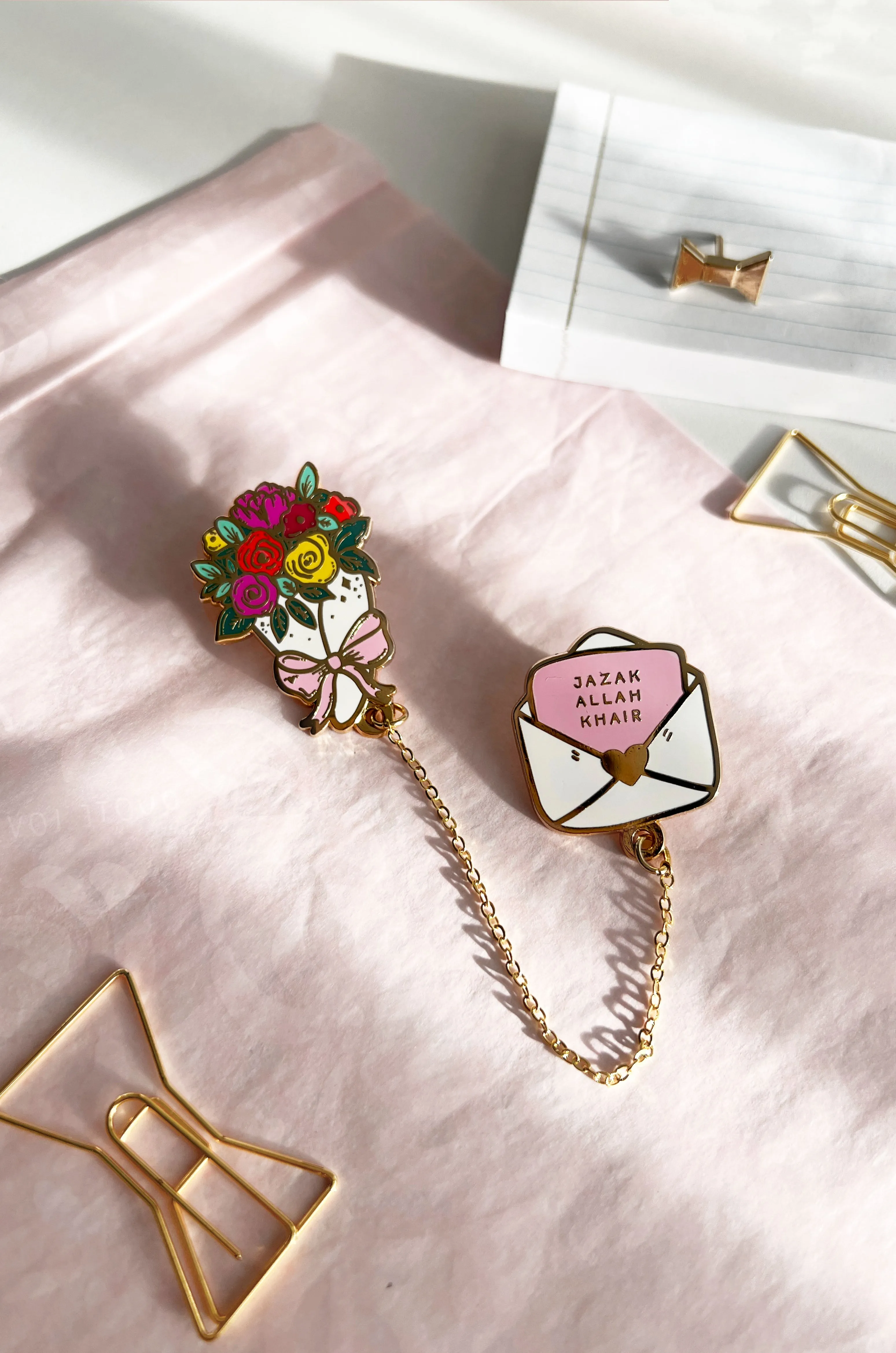 Flower bouquet chain pins | Quote Lovin' | Eid gifts