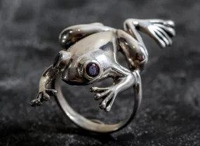 Frog Silver Ring - Garnet Statement Ring - Long Frog Ring