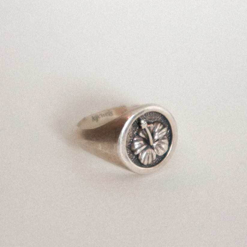 HIBISCUS SIGNET RING