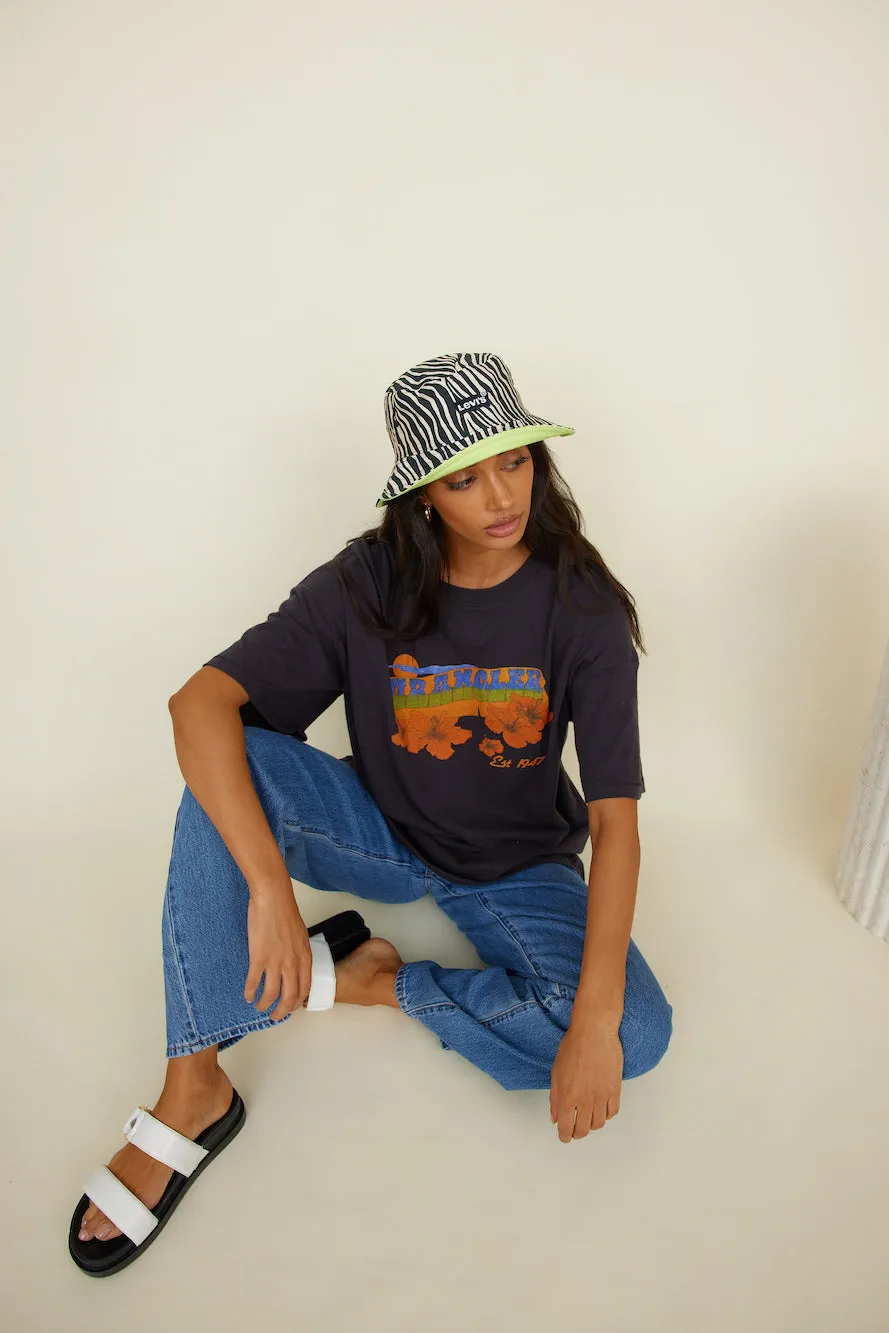 LEVI'S Reversible Bucket Hat Black And Ecru