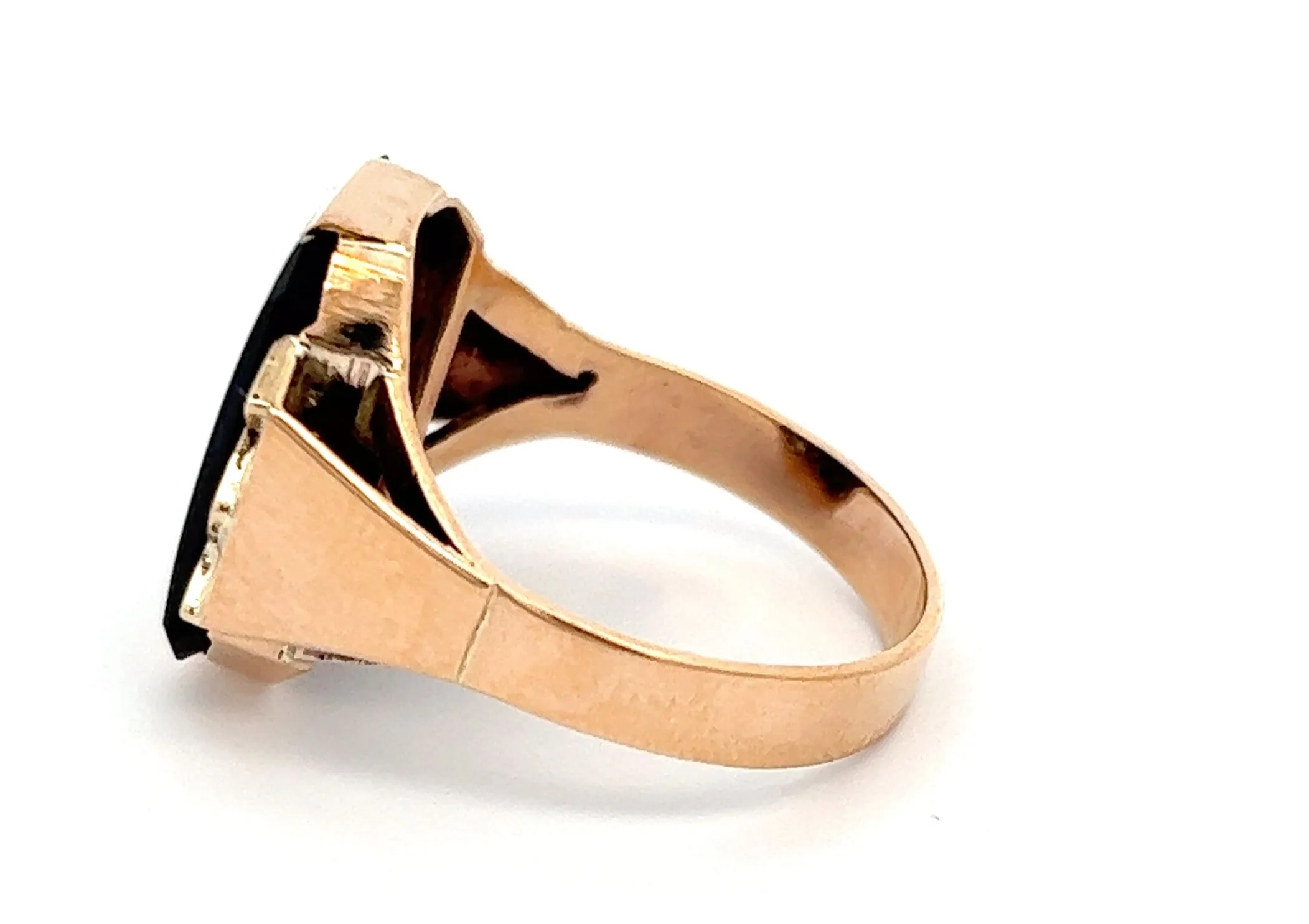 Onyx 9ct Yellow Gold Signet Ring