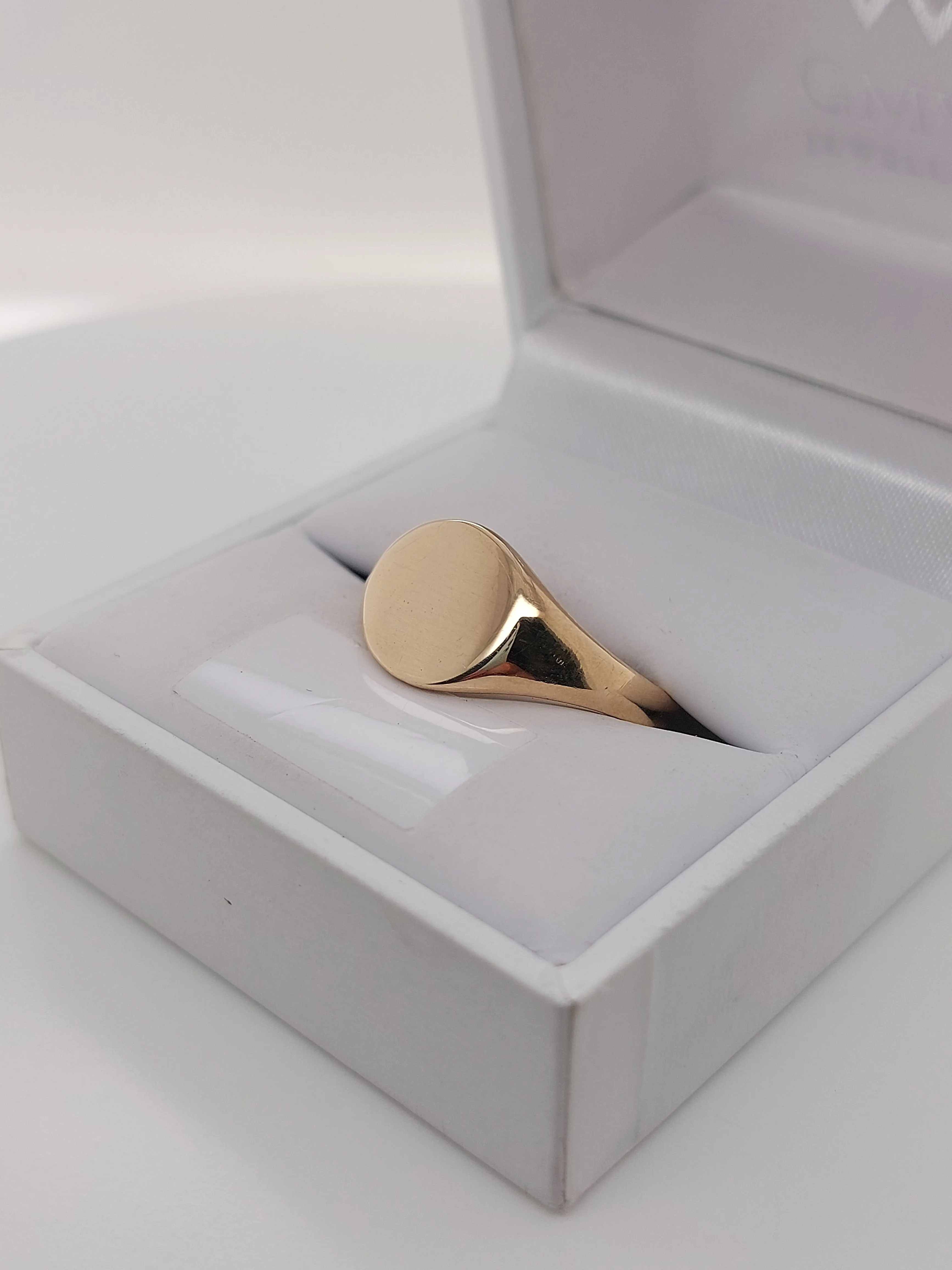 Round Signet Ring