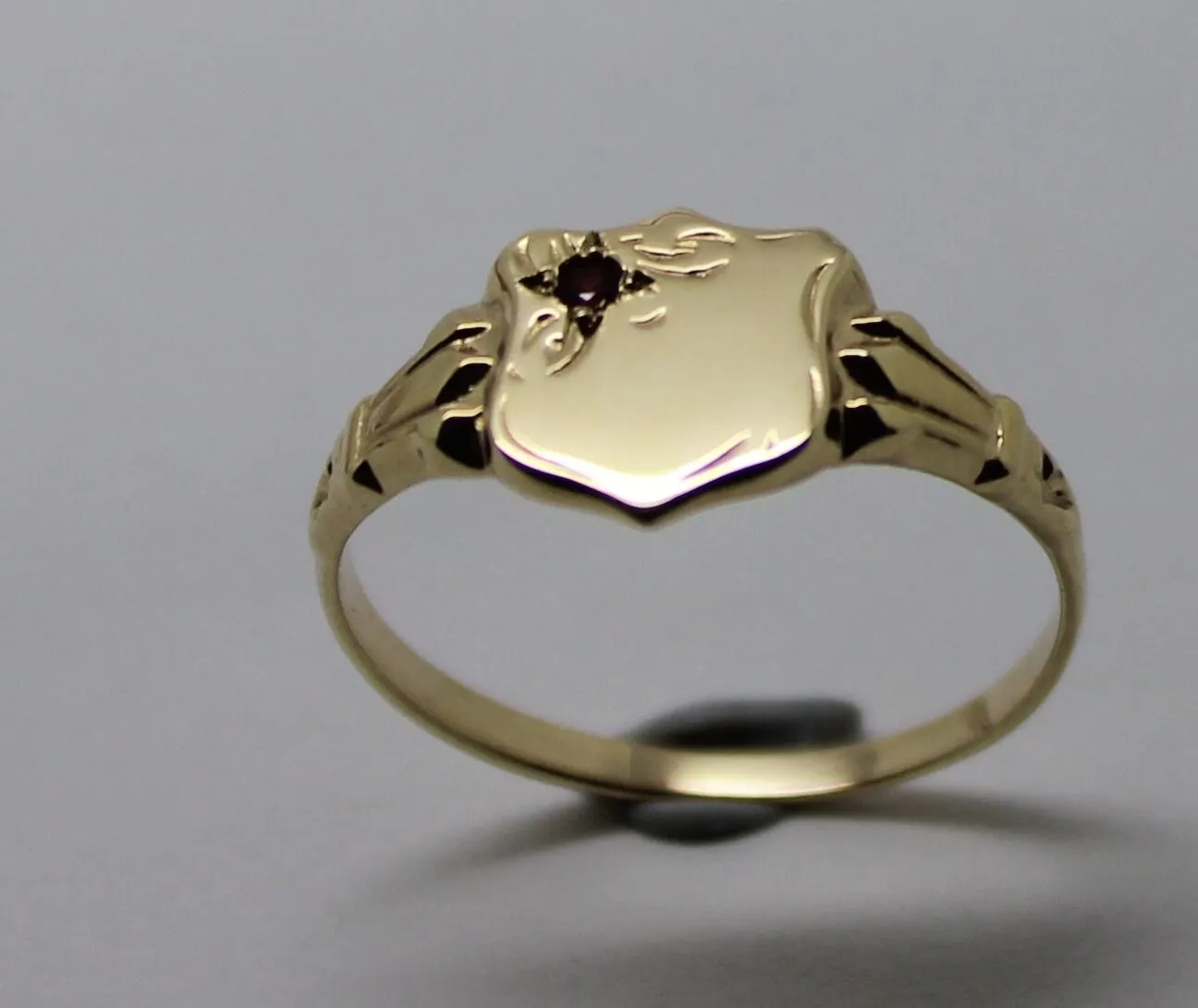 Size K 9ct Small Yellow, Rose or White Gold Garnet (Birthstone For January) Shield Signet Ring
