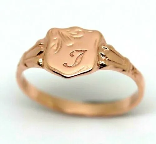 Size M, 9ct 9kt Yellow, Rose or White Gold Shield Signet Ring   Engraving of one initial
