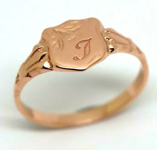 Size M, 9ct 9kt Yellow, Rose or White Gold Shield Signet Ring   Engraving of one initial
