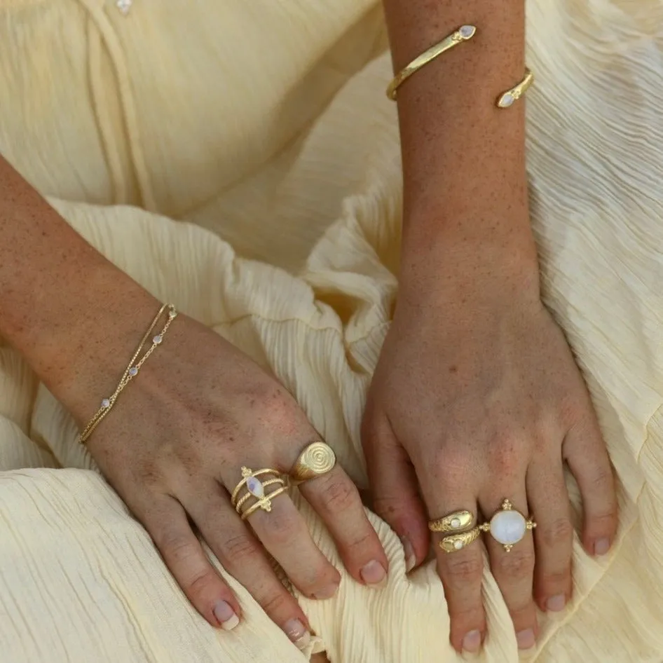 Swirl Gold Ring