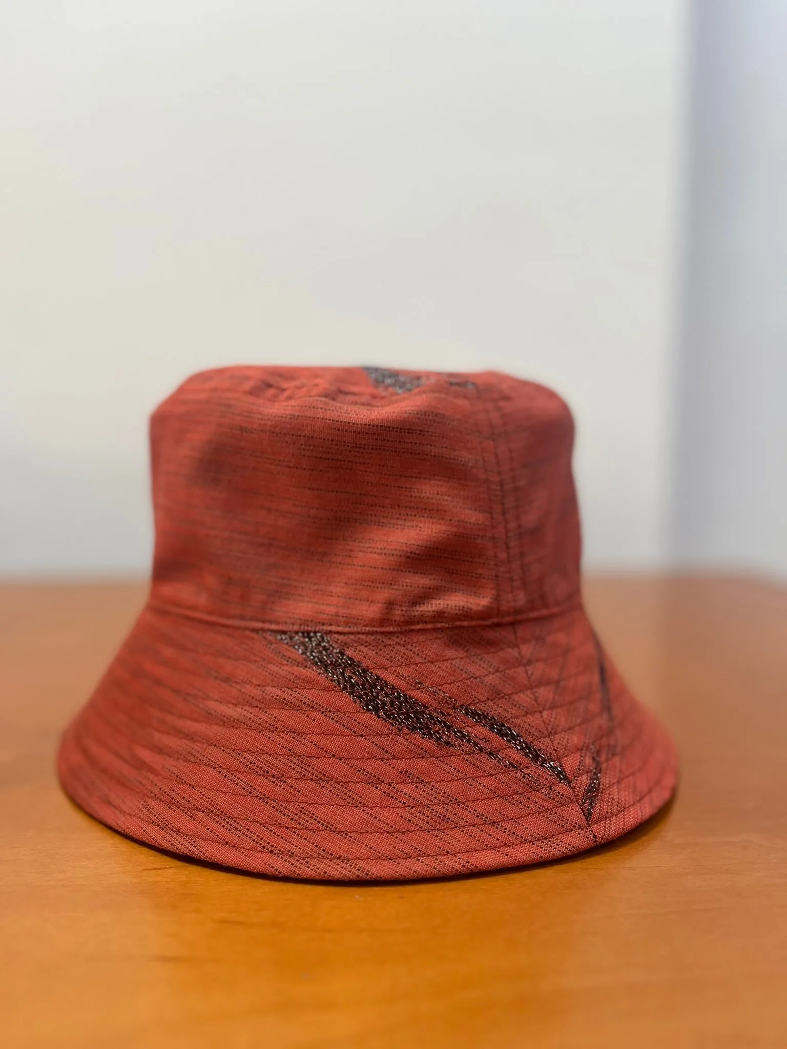 UPCYCLED KIMONO BUCKET HAT・STRIPE AKA ストライプ 赤