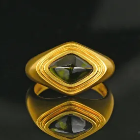 Vintage 14K Gold Sugarloaf Cabochon Green Tourmaline Ring
