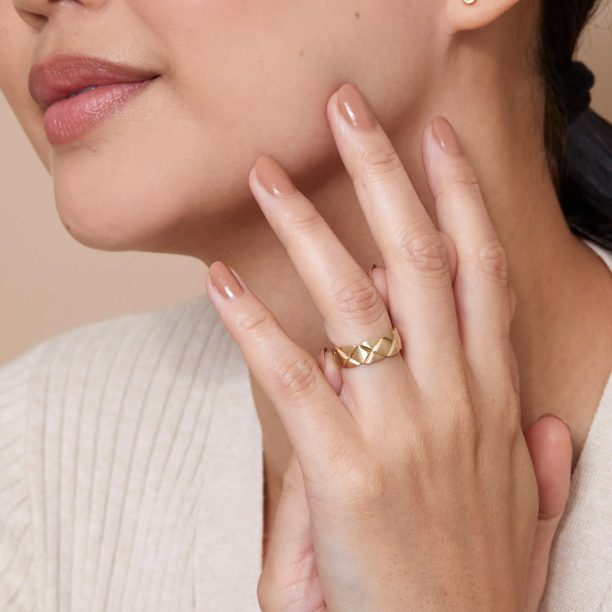 X-Pattern Ring, Rivka